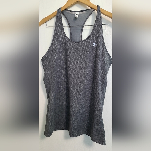 ⭐️3/$35 Under Armour Performance Tank Size large - Picture 1 of 6